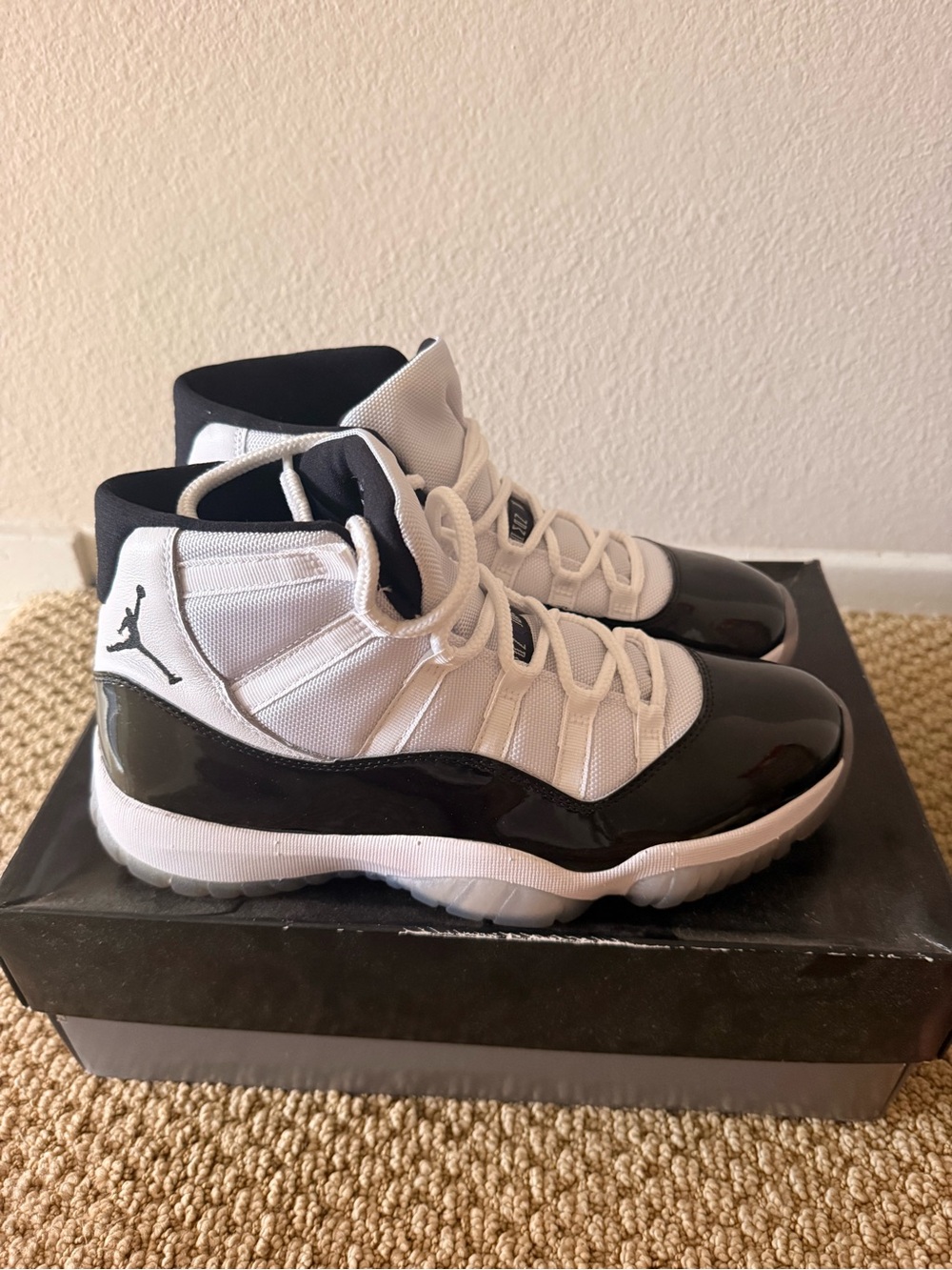 Mens Jordan Nike Concord 2018 Release 45s Black and White High-Top Sneakers